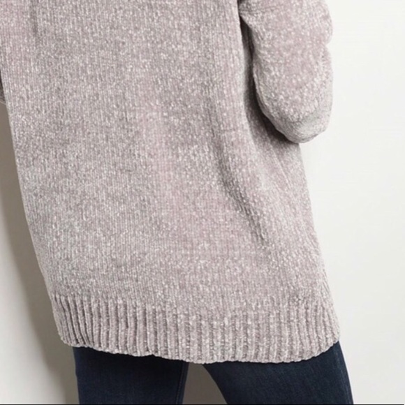 ❄️HEATHER GRAY CHENILLE SWEATER - Picture 6 of 11